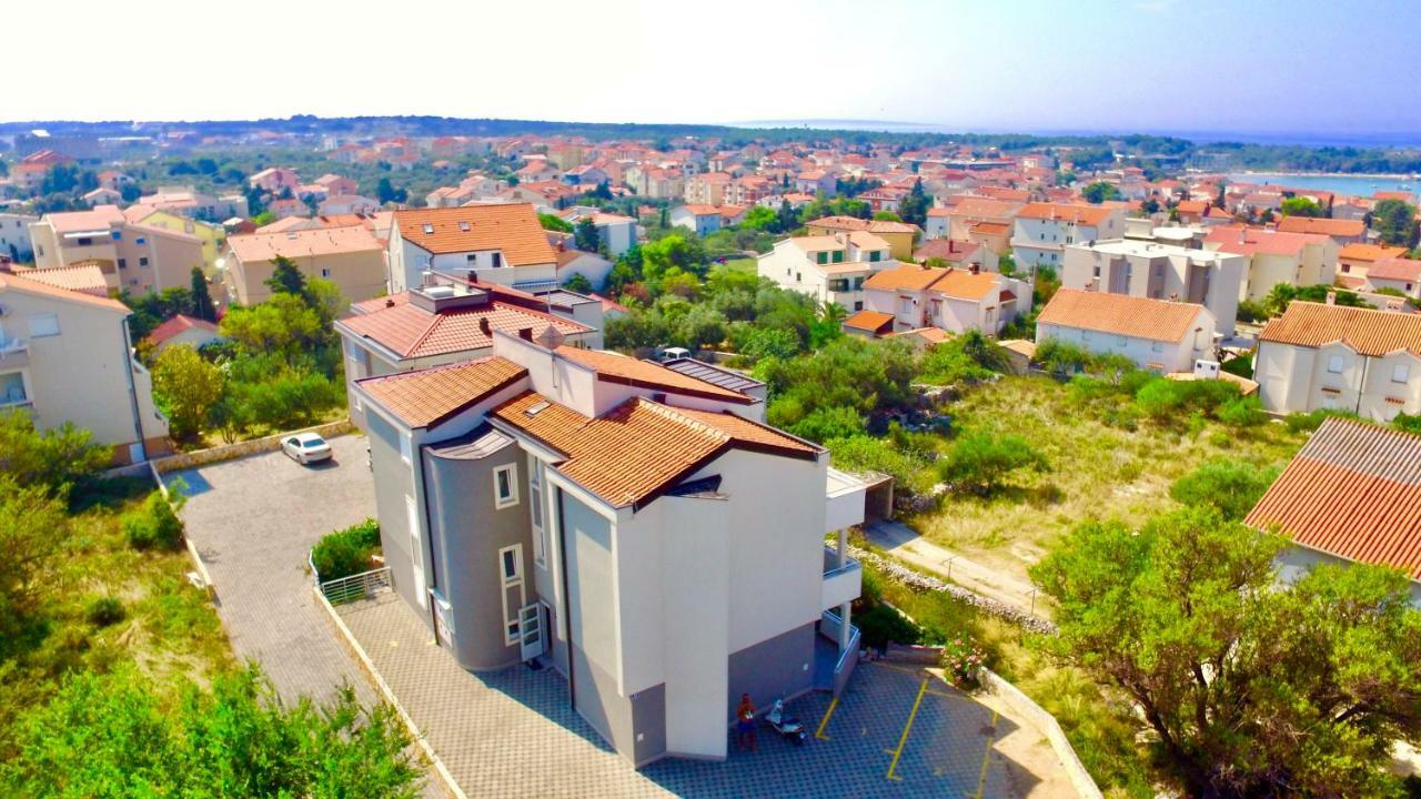 Apartment Sea La Vie! Novalja